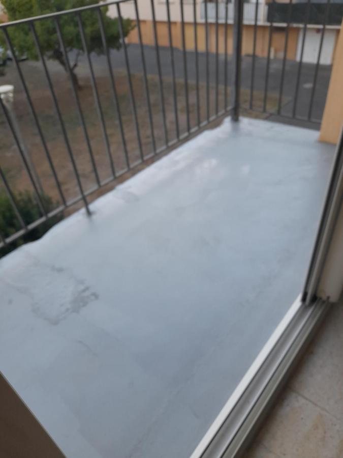 Appartement F3 Avec Balcon 佩皮尼昂 外观 照片